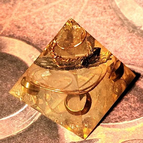 Organite Pyramid - Picture 3 of 4